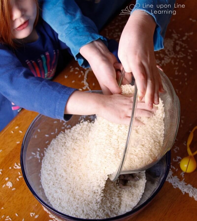 This easy indoor excavation activity will have kids digging for familiar items in a bowl of rice. --Line upon Line Learning blog